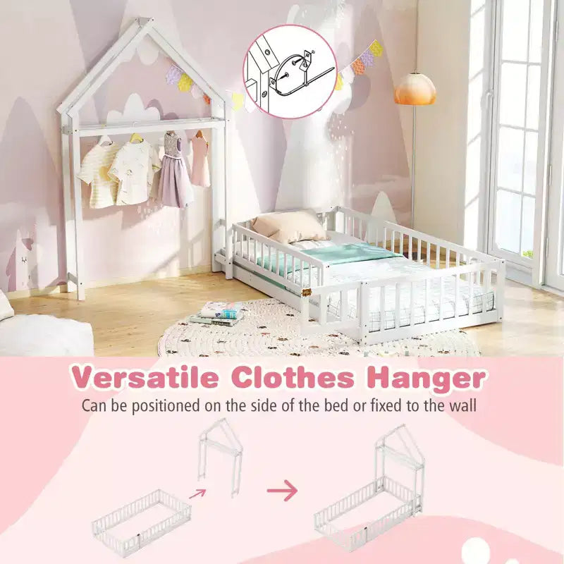 Letto a castello singolo a forma di casetta con cancello e appendiabiti, beige/grigio/rosa/bianco, per 1 bambino