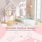 Letto a castello singolo a forma di casetta con cancello e appendiabiti, beige/grigio/rosa/bianco, per 1 bambino